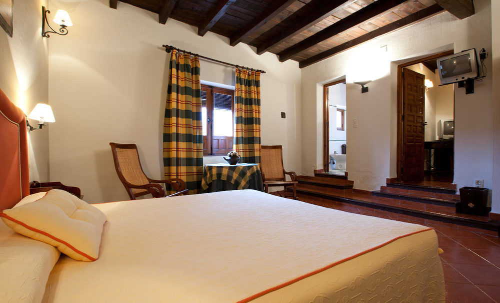 Hotel Resort Cueva del Fraile. Cuenca  Buitenkant foto