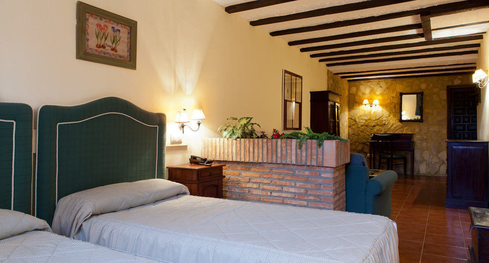 Hotel Resort Cueva del Fraile. Cuenca  Buitenkant foto