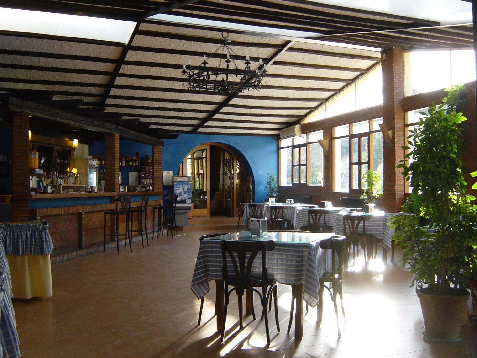 Hotel Resort Cueva del Fraile. Cuenca  Buitenkant foto