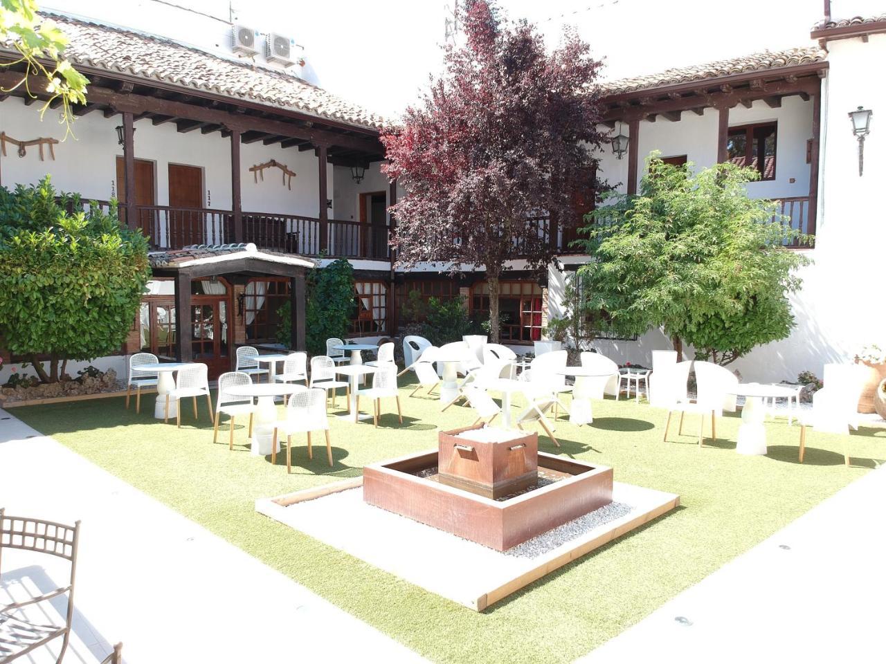 Hotel Resort Cueva del Fraile. Cuenca  Buitenkant foto