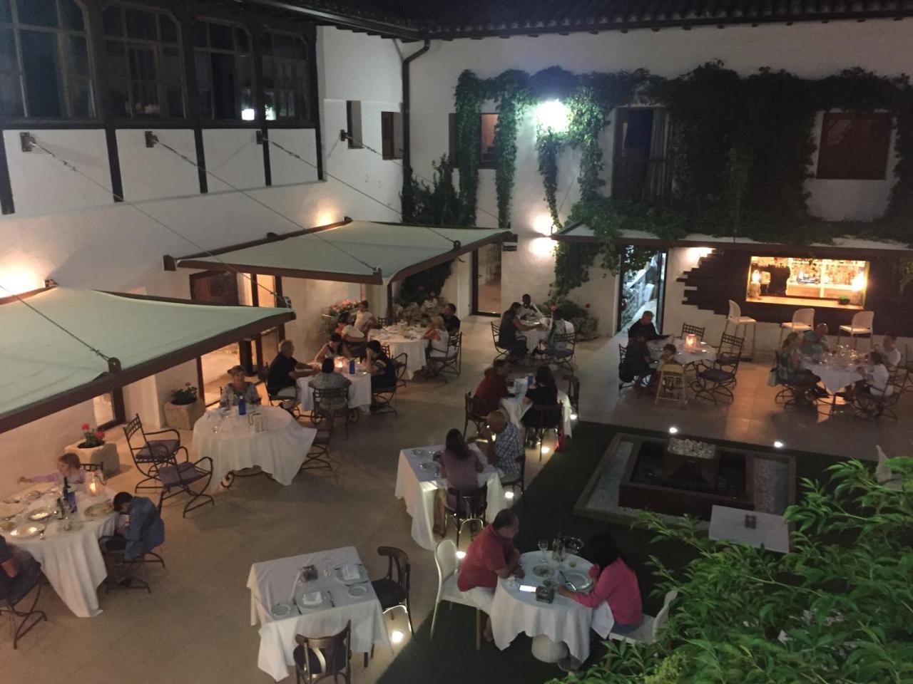 Hotel Resort Cueva del Fraile. Cuenca  Buitenkant foto