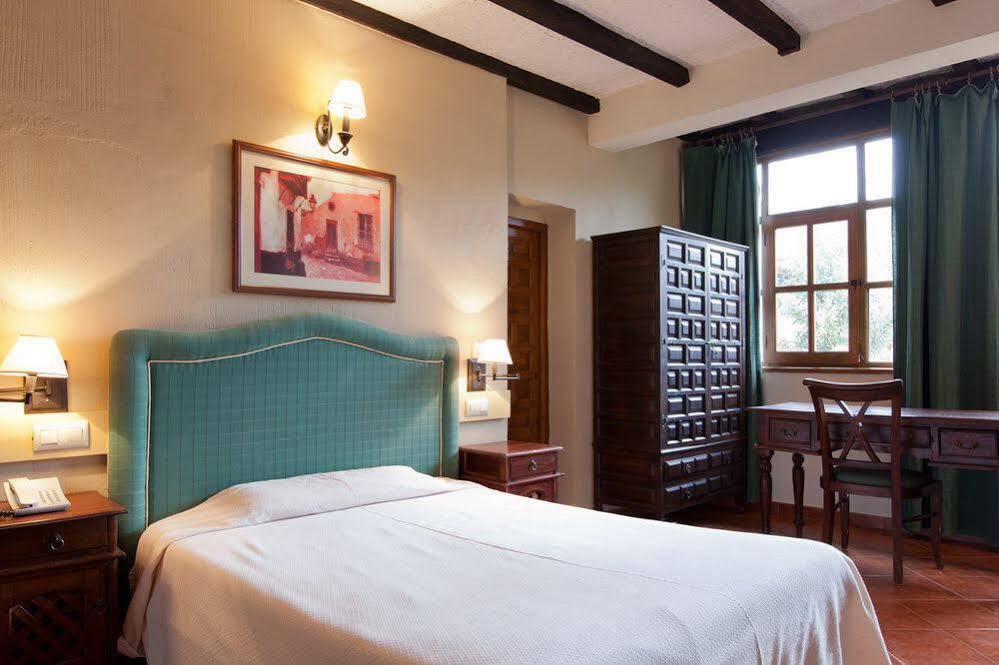 Hotel Resort Cueva del Fraile. Cuenca  Buitenkant foto